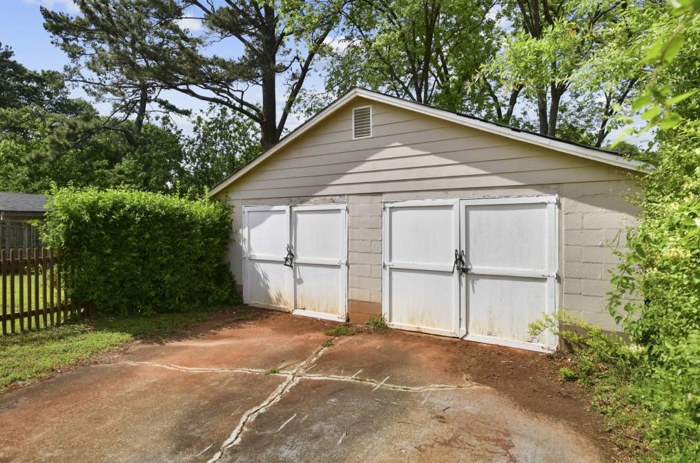 1686 Newton Ave, Atlanta GA  30316-2116 exterior