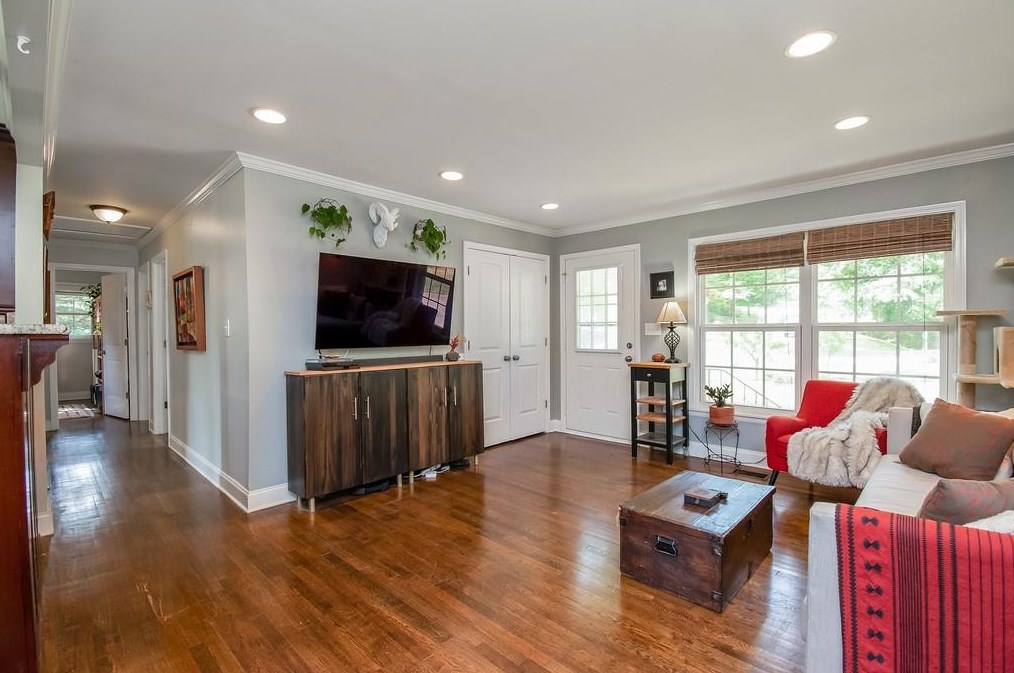 3143 Flamingo Dr, Decatur GA  30033-3905 exterior