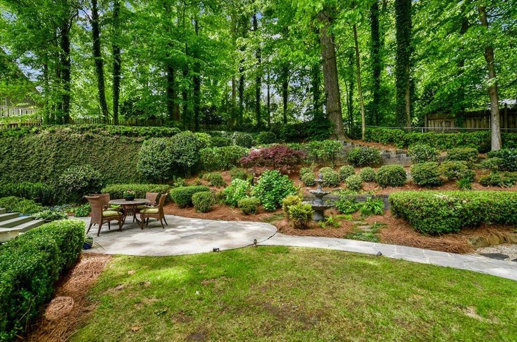 1270 Old Woodbine Rd, Atlanta GA  30319-1038 exterior