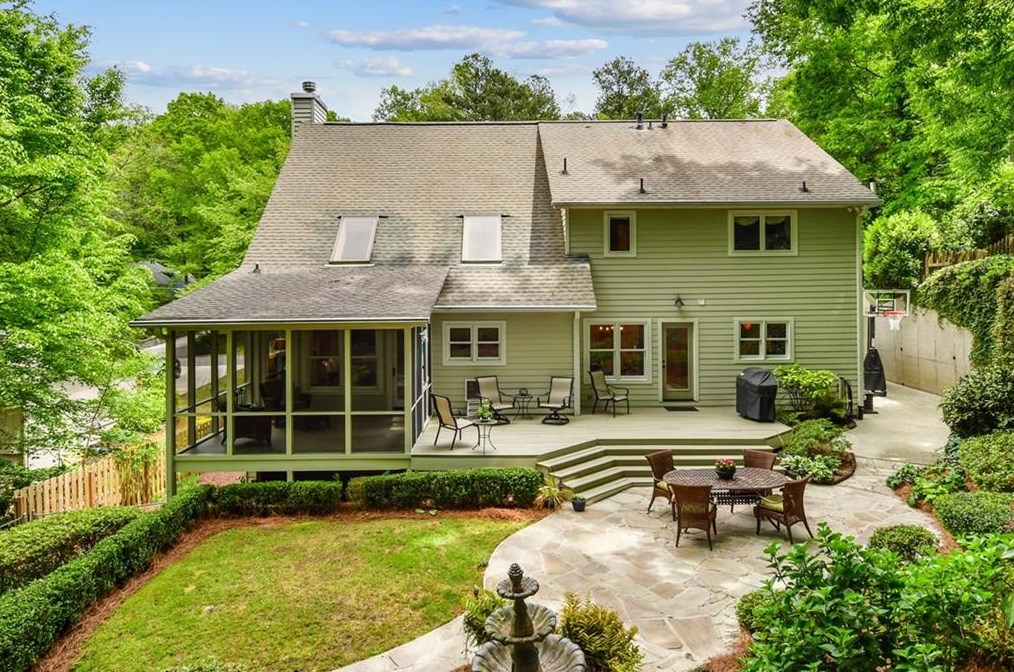 1270 Old Woodbine Rd, Atlanta GA  30319-1038 exterior
