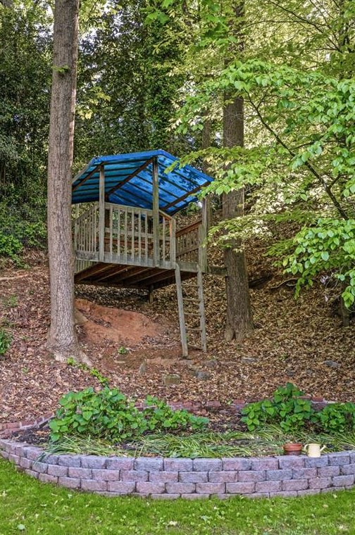 676 Webster Dr, Decatur GA  30033-5433 exterior