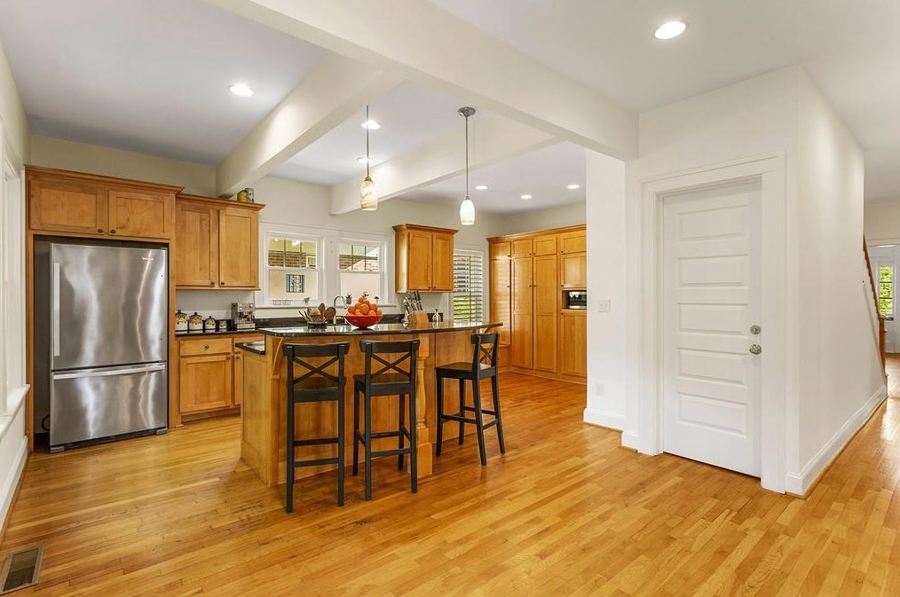 142 Superior Ave, Decatur GA  30030-1813 exterior