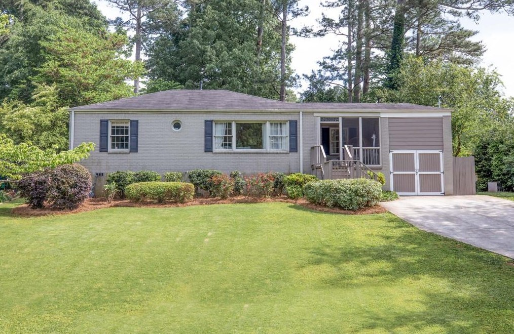 2333 Wineleas Rd, Decatur GA  30033-5518 exterior