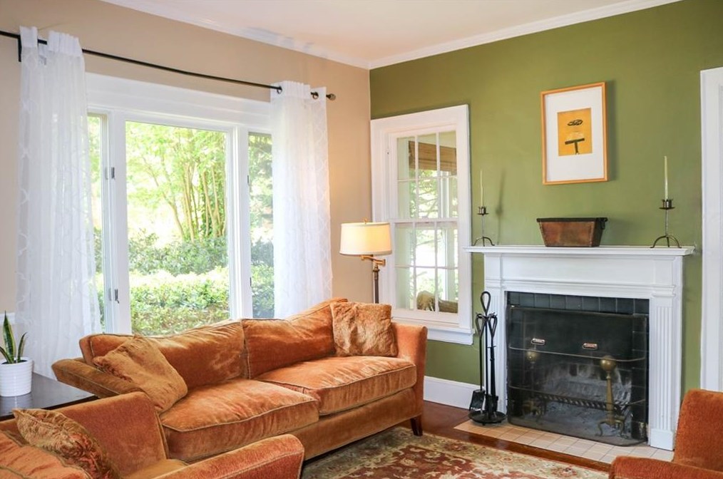 213 Shadowmoor Dr, Decatur GA  30030-3850 exterior