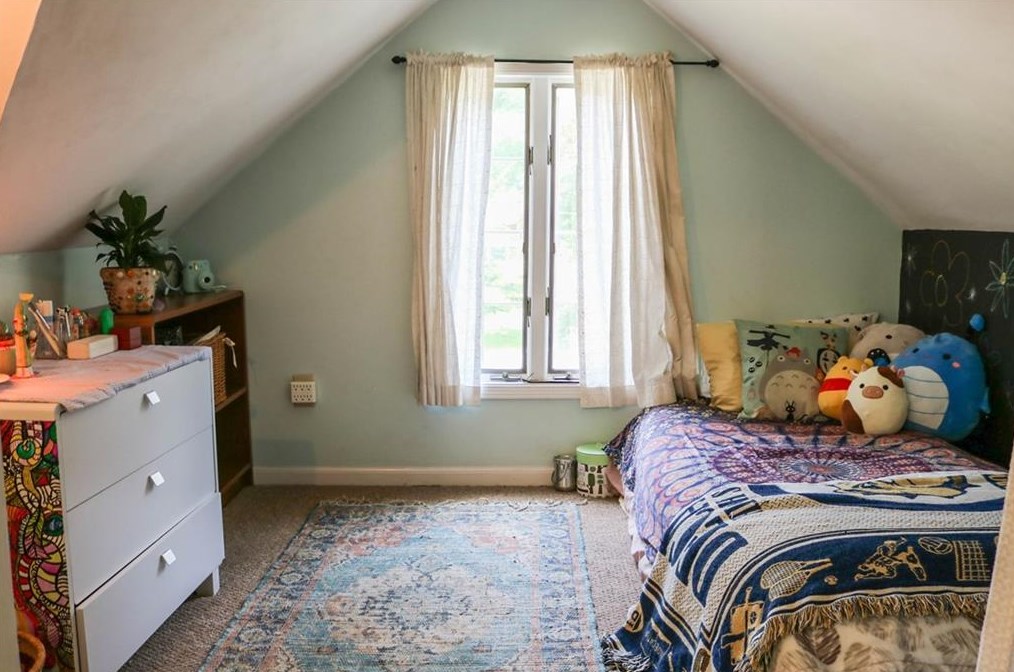 213 Shadowmoor Dr, Decatur GA  30030-3850 exterior