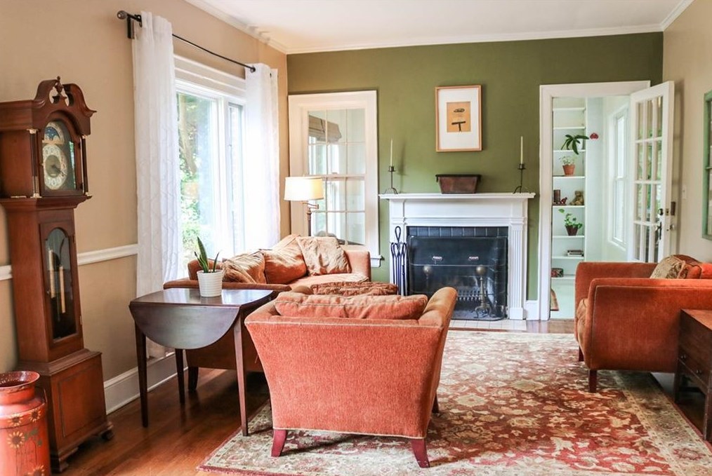 213 Shadowmoor Dr, Decatur GA  30030-3850 exterior