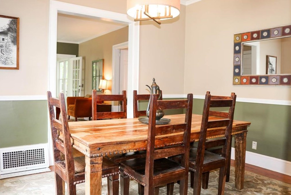 213 Shadowmoor Dr, Decatur GA  30030-3850 exterior