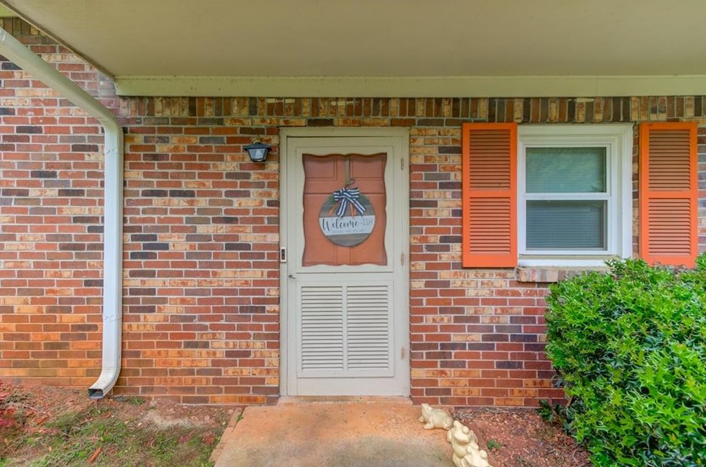 2625 Elkhorn Dr, Decatur GA  30034-2818 exterior