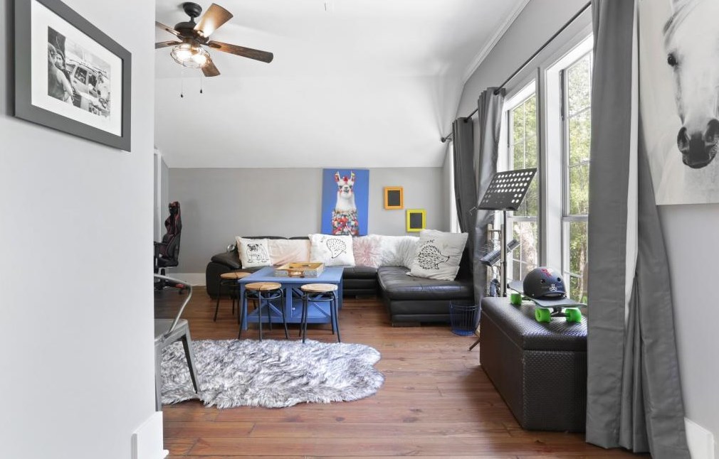 1056 Ashbury Dr, Decatur GA  30030-4165 exterior