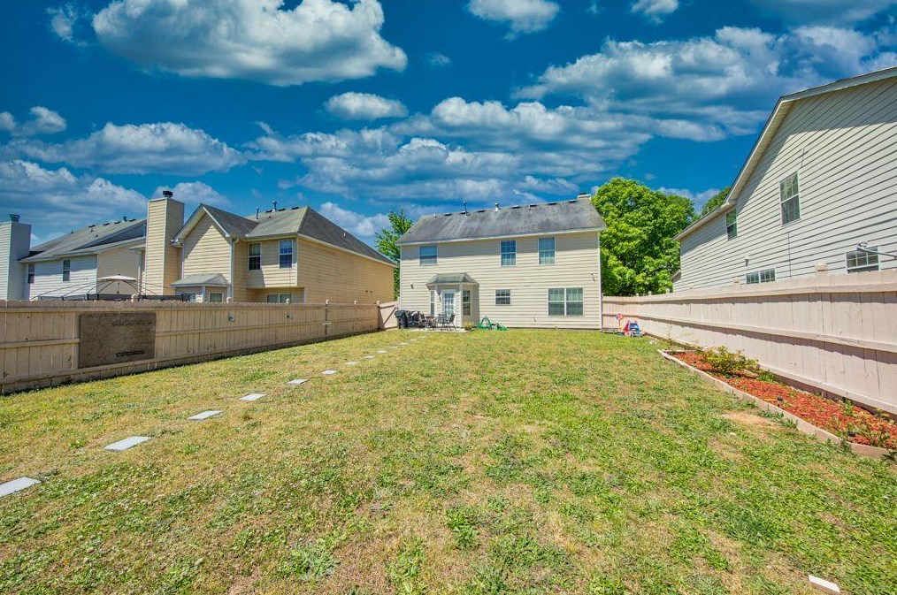 6620 Pamplona Pl, Atlanta GA  30349-8491 exterior