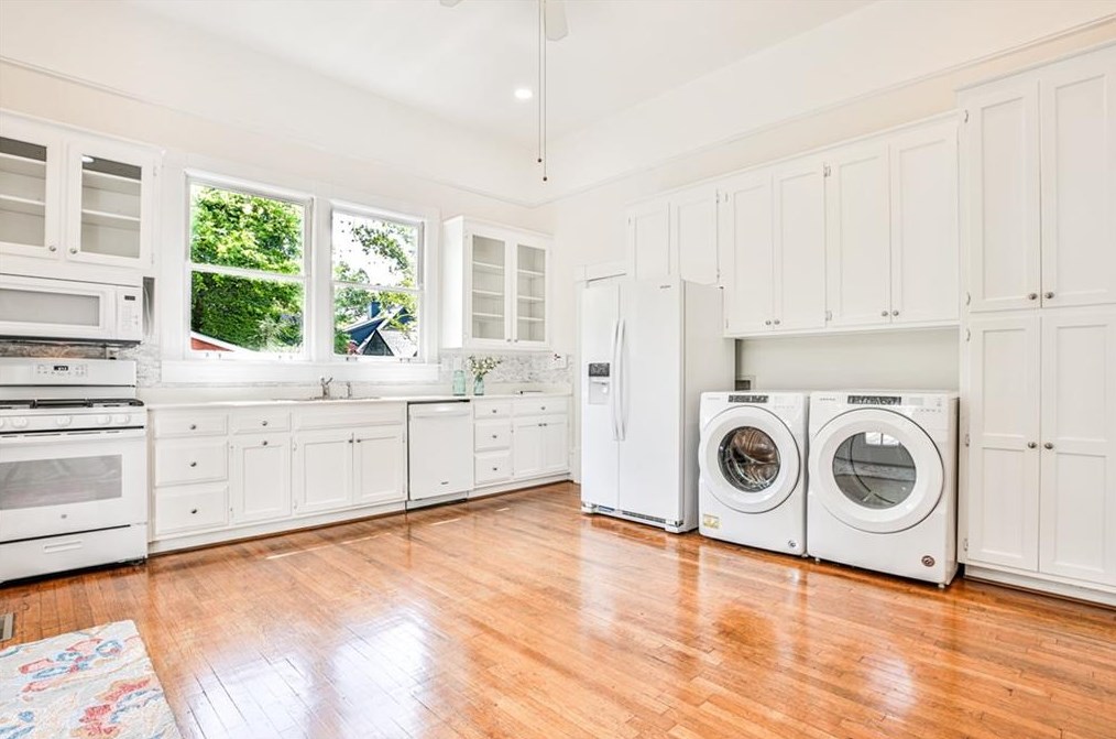 313 Kirk Rd, Decatur GA  30030-3725 exterior