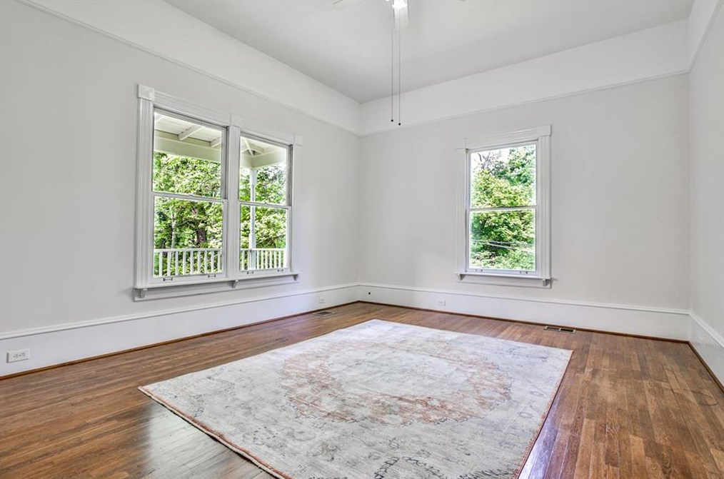 313 Kirk Rd, Decatur GA  30030-3725 exterior