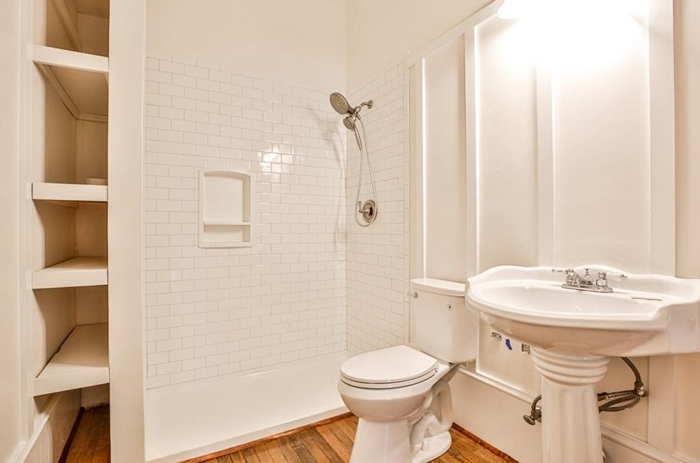 313 Kirk Rd, Decatur GA  30030-3725 exterior