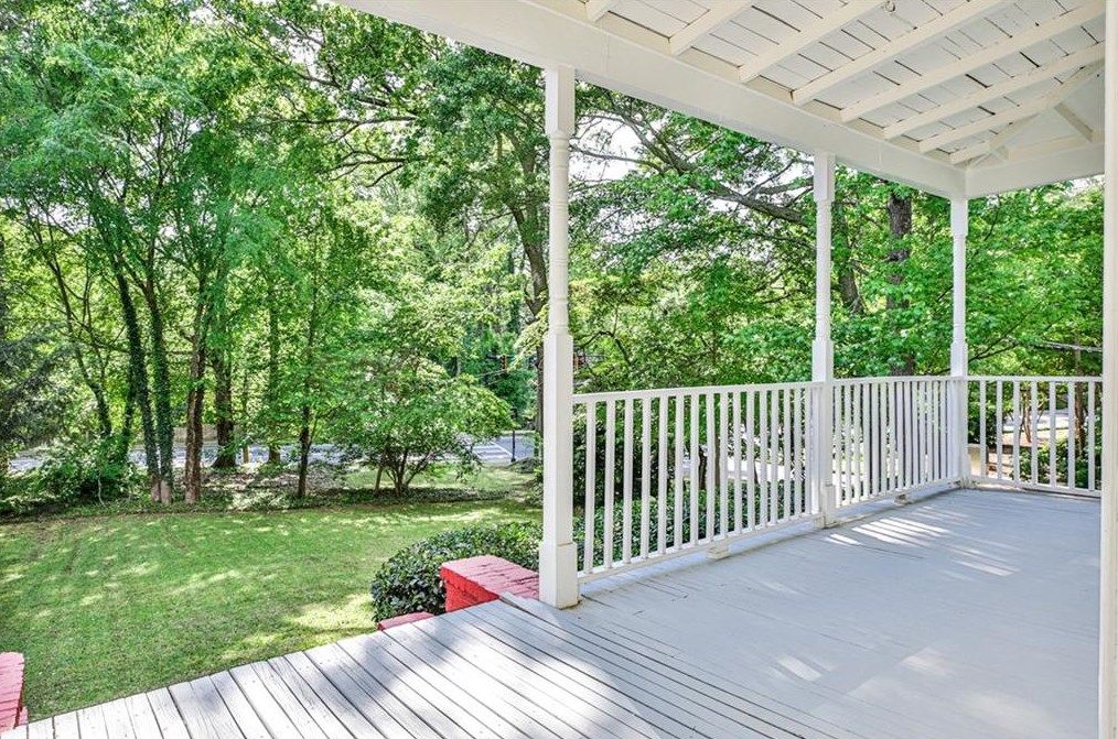 313 Kirk Rd, Decatur GA  30030-3725 exterior