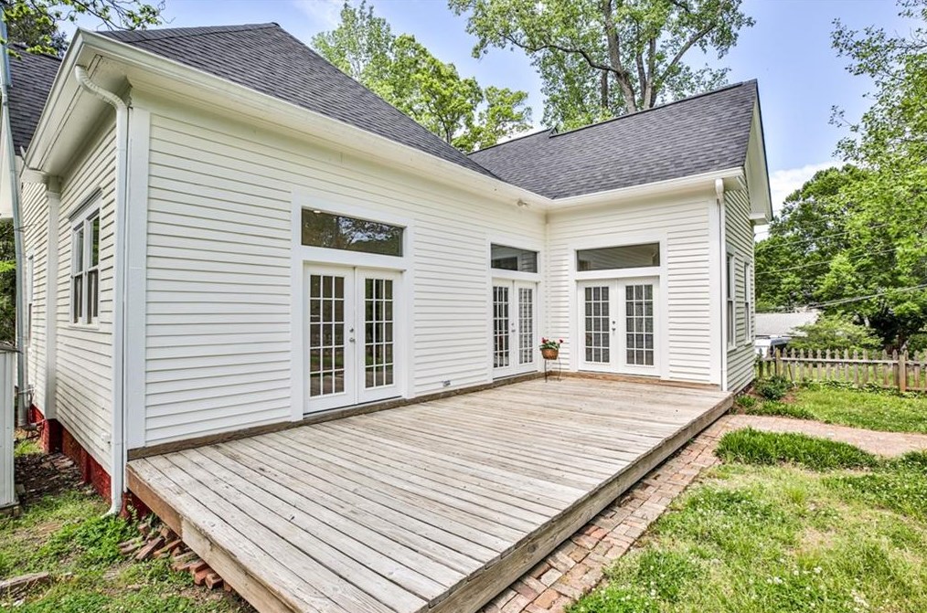 313 Kirk Rd, Decatur GA  30030-3725 exterior