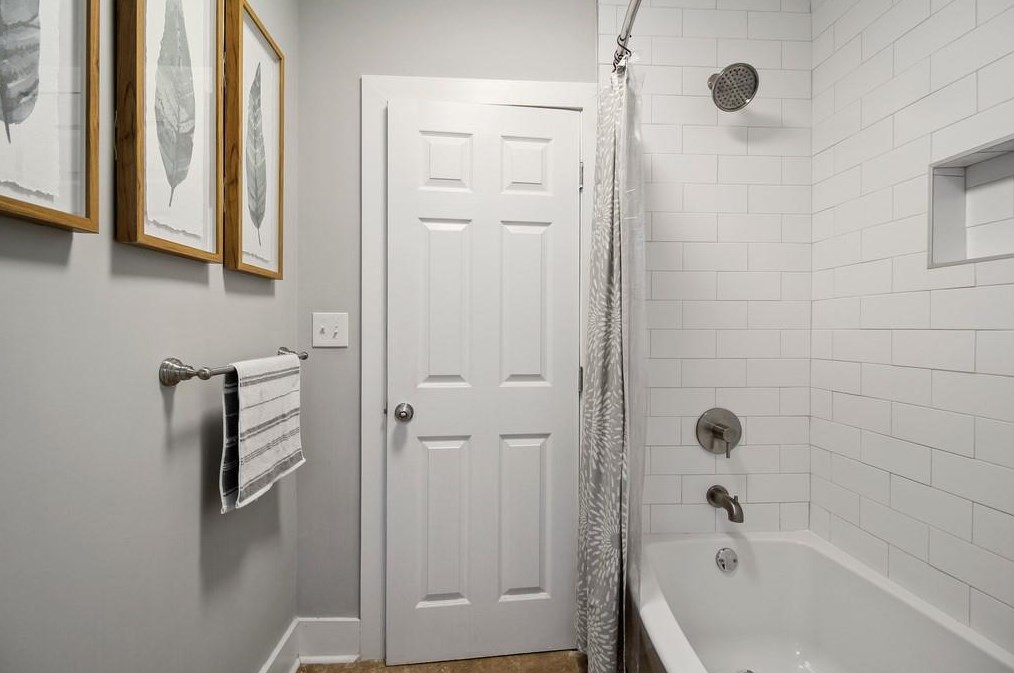 2584 Amelia Ave, Decatur GA  30032-3212 exterior