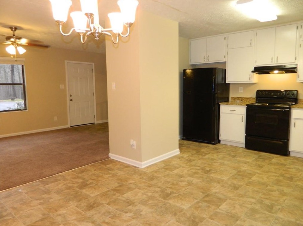 3683 Tarragon Dr, Decatur GA  30034-6226 exterior