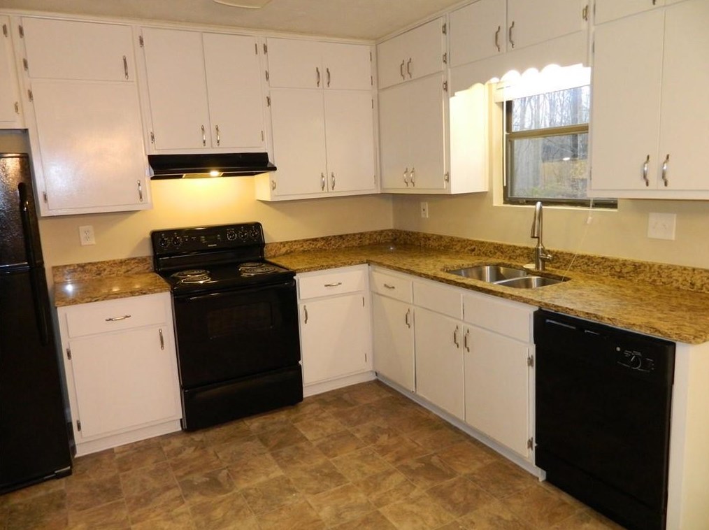 3683 Tarragon Dr, Decatur GA  30034-6226 exterior