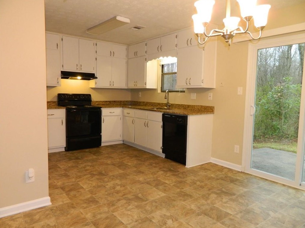 3683 Tarragon Dr, Decatur GA  30034-6226 exterior