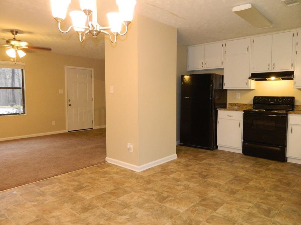 3683 Tarragon Dr, Decatur GA  30034-6226 exterior