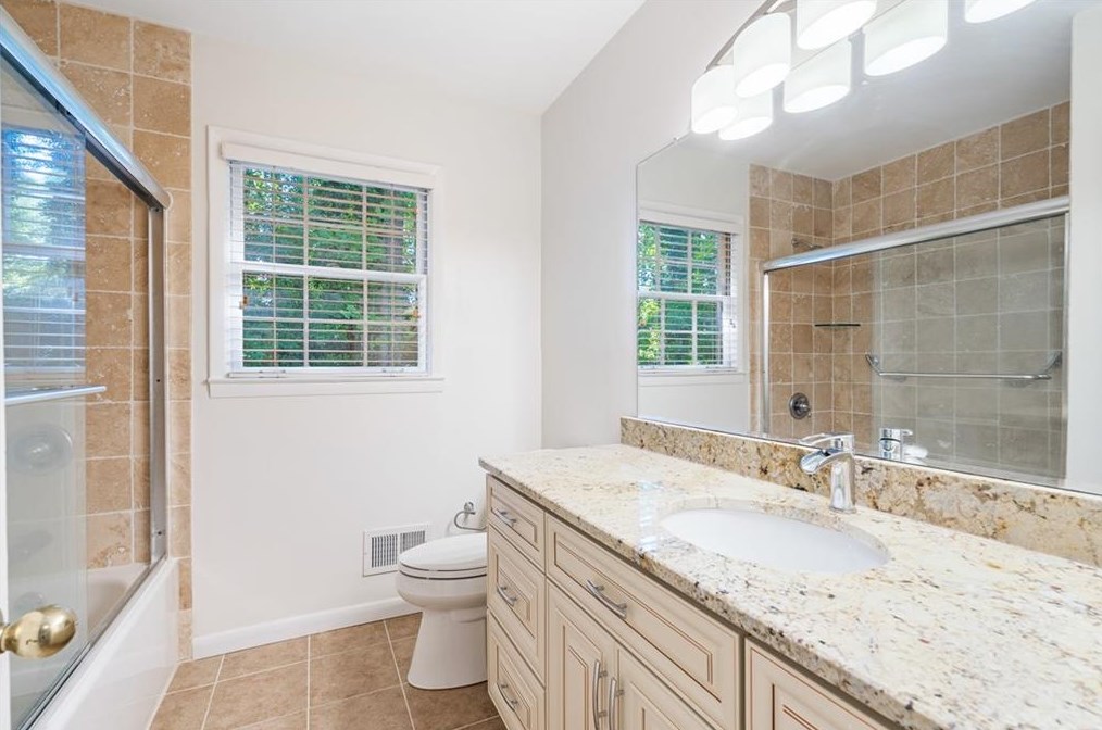 6475 Whispering Ln, Atlanta GA  30328-3065 exterior