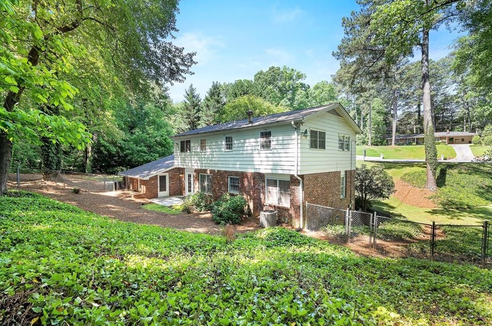 6475 Whispering Ln, Atlanta GA  30328-3065 exterior