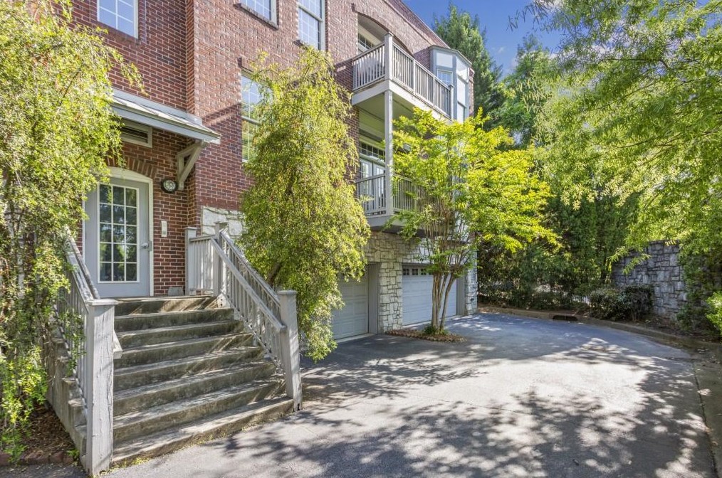 1164 Ponce De Leon Ave, Atlanta GA  30306-4625 exterior