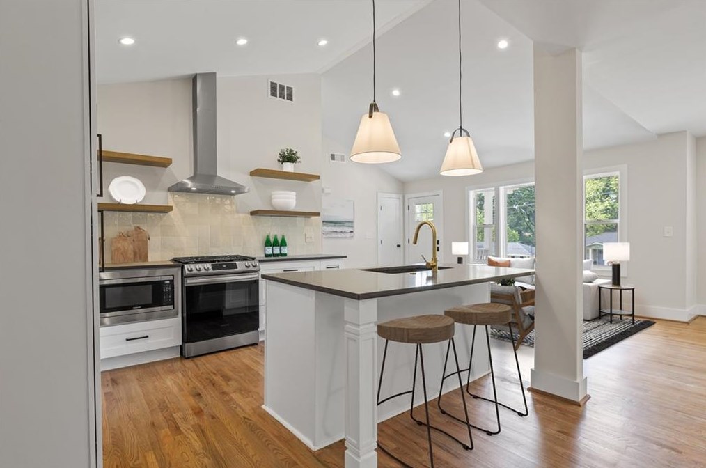 2744 Wedgewood Ter, Decatur GA  30032-5521 exterior