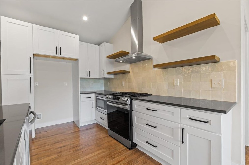 2744 Wedgewood Ter, Decatur GA  30032-5521 exterior