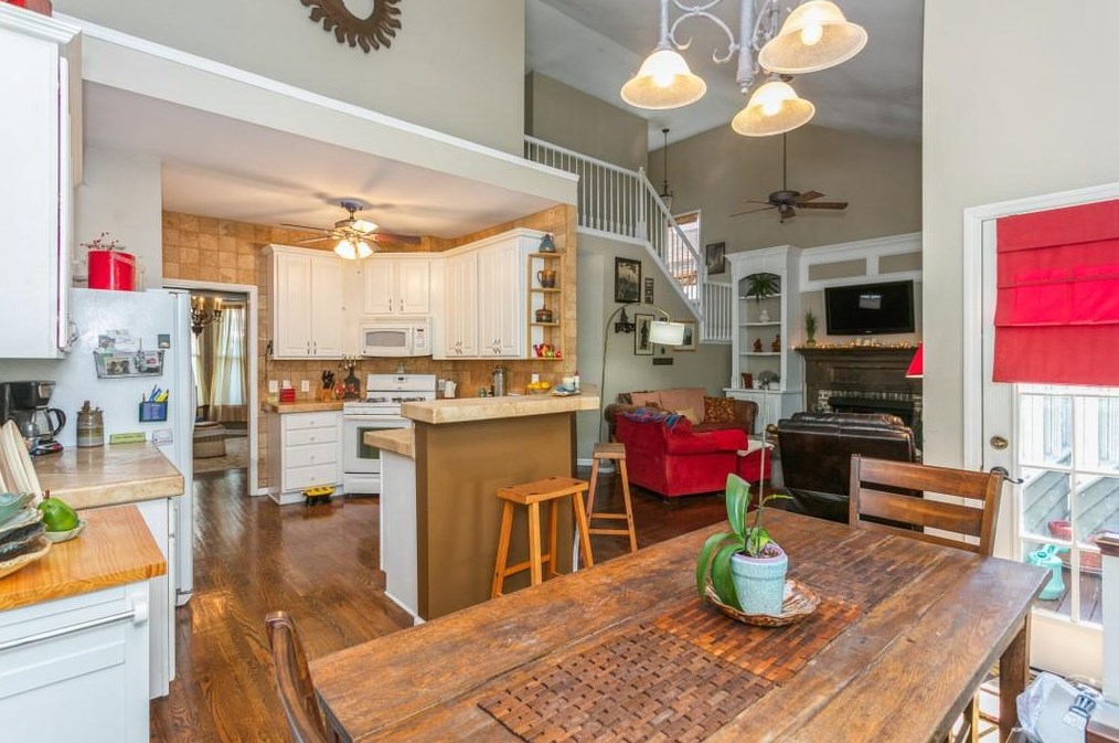 4821 Rapids Cir, Acworth GA  30102-7939 exterior