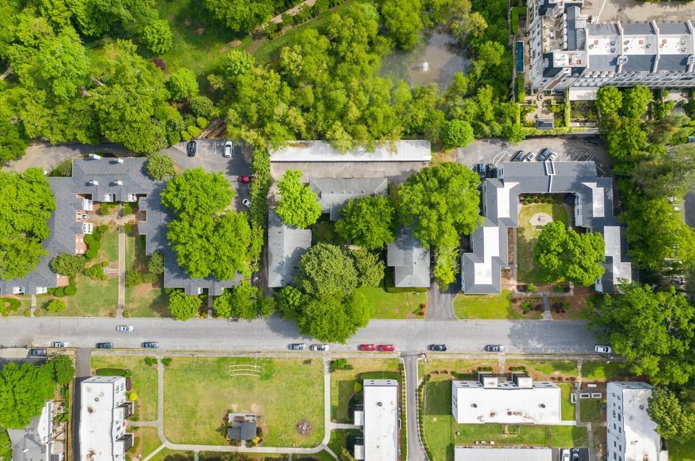 115 Peachtree Memorial Dr, Atlanta GA  30309-1007 exterior