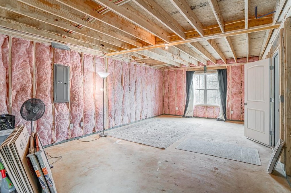 5517 Latham Manor Dr, Gainesville GA  30506-6947 exterior