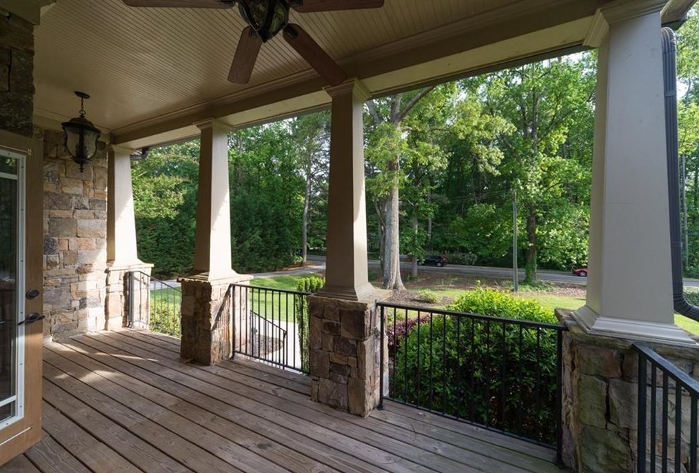 4140 Spalding Dr, Atlanta GA  30350-1199 exterior