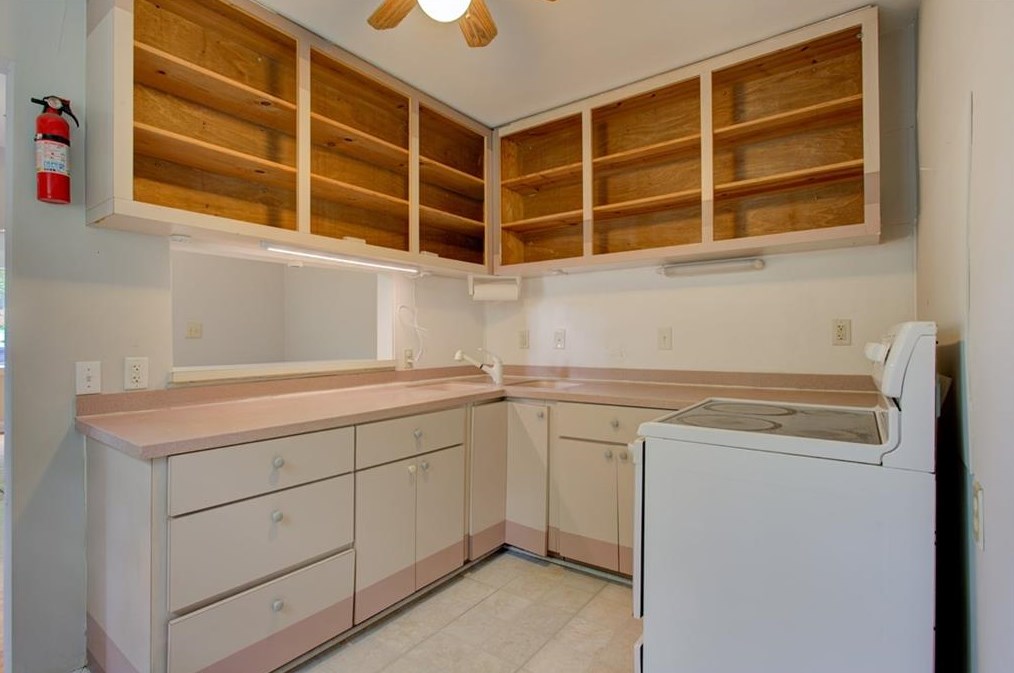 741 Brown Pl, Decatur GA  30030-3907 exterior