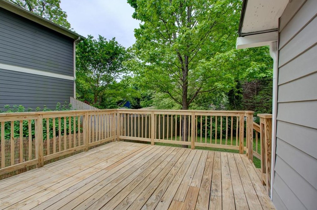 741 Brown Pl, Decatur GA  30030-3907 exterior