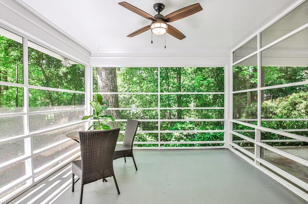 2301 Ferndale Dr, Decatur GA  30030-1408 exterior