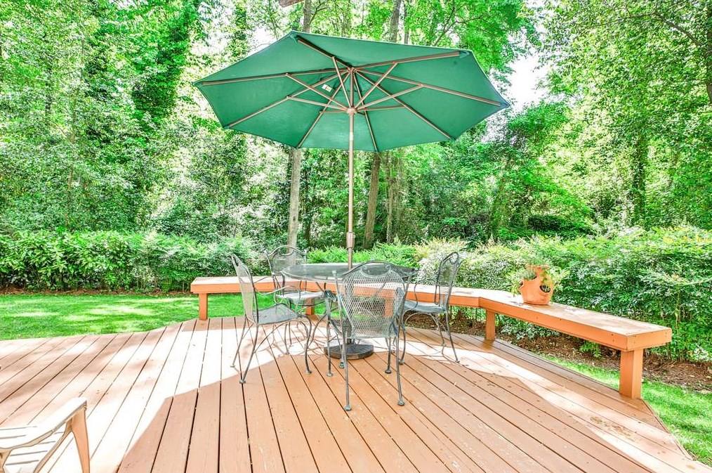 2301 Ferndale Dr, Decatur GA  30030-1408 exterior