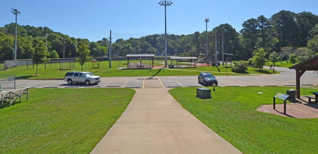 2301 Ferndale Dr, Decatur GA  30030-1408 exterior