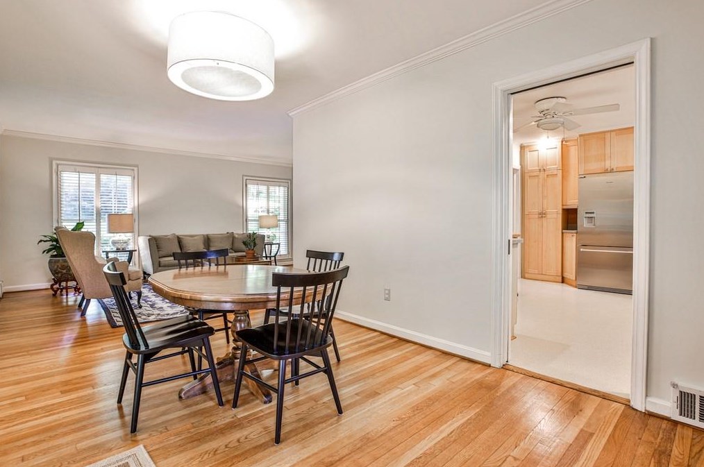 2301 Ferndale Dr, Decatur GA  30030-1408 exterior