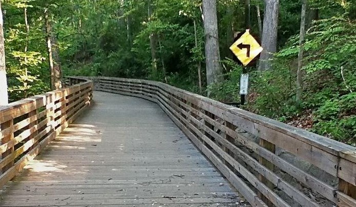 2301 Ferndale Dr, Decatur GA  30030-1408 exterior