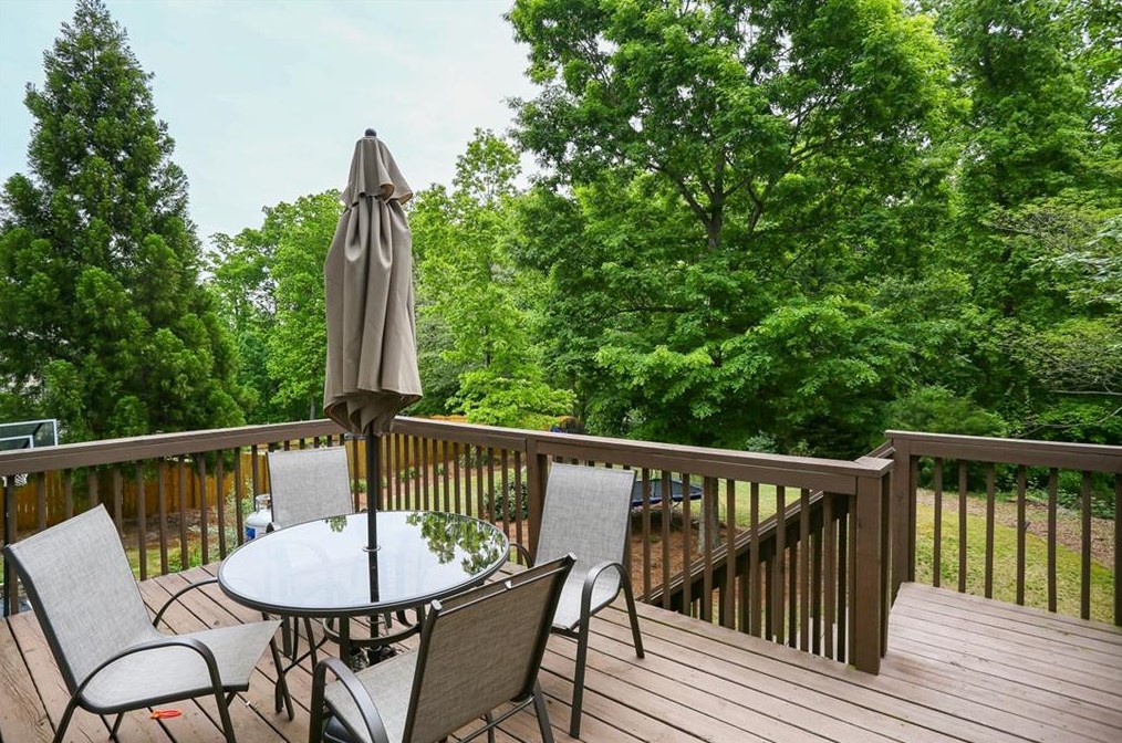 4861 Stone Moss Path, Hoschton GA  30548-1742 exterior