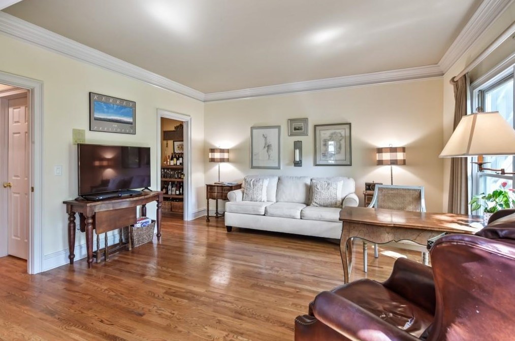 4216 Wieuca Overlook, Atlanta GA  30342-3447 exterior