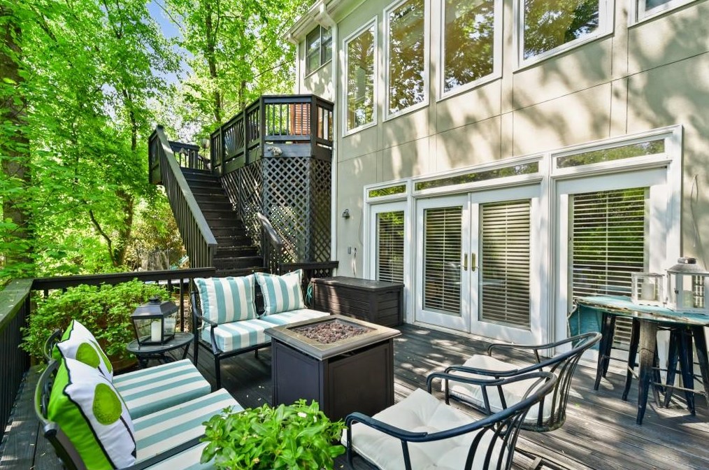 4216 Wieuca Overlook, Atlanta GA  30342-3447 exterior
