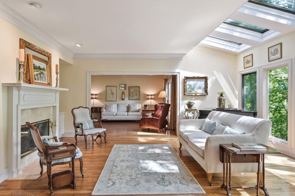 4216 Wieuca Overlook, Atlanta GA  30342-3447 exterior