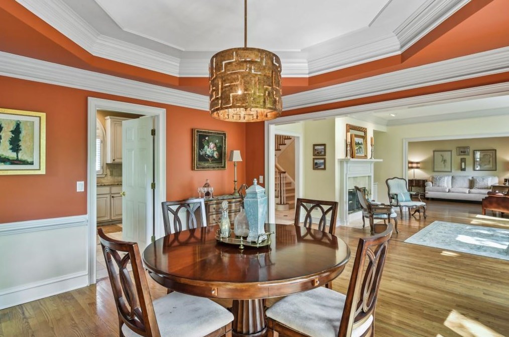 4216 Wieuca Overlook, Atlanta GA  30342-3447 exterior