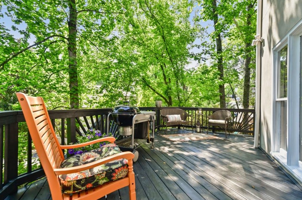 4216 Wieuca Overlook, Atlanta GA  30342-3447 exterior