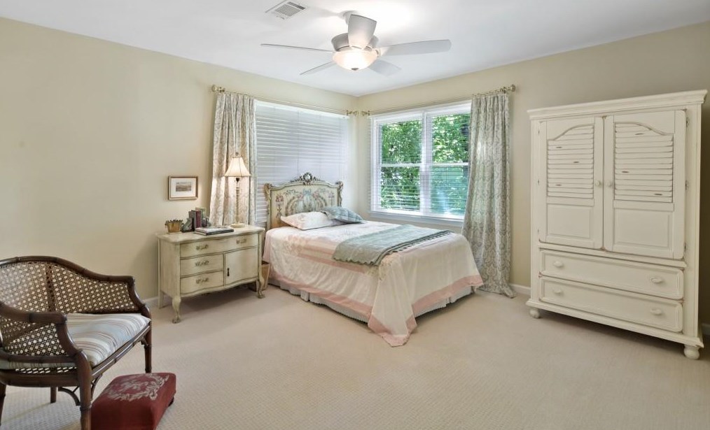 4216 Wieuca Overlook, Atlanta GA  30342-3447 exterior