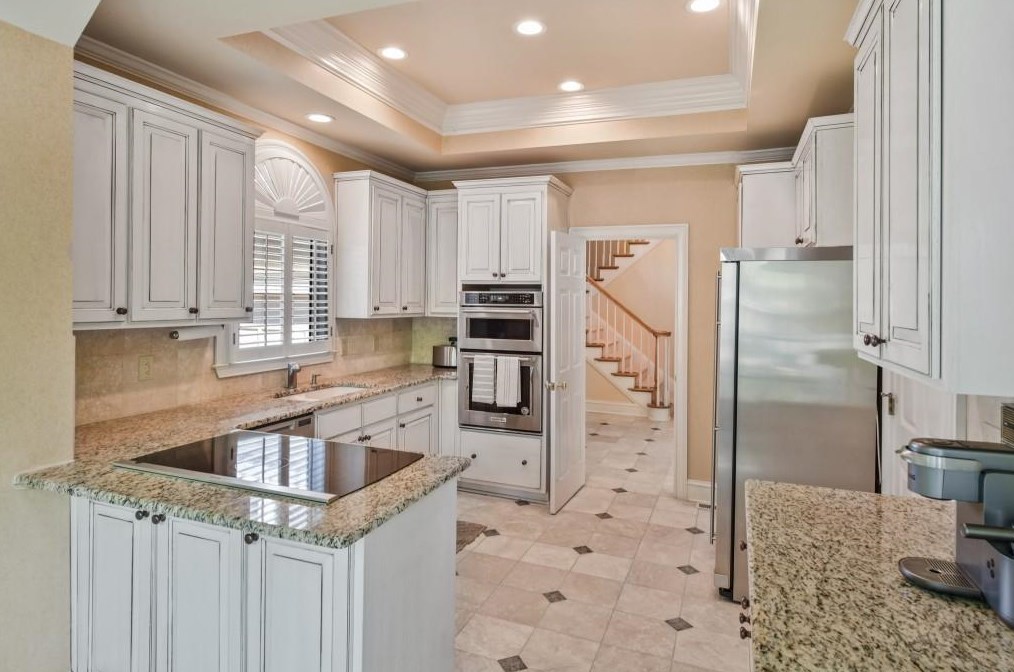 4216 Wieuca Overlook, Atlanta GA  30342-3447 exterior