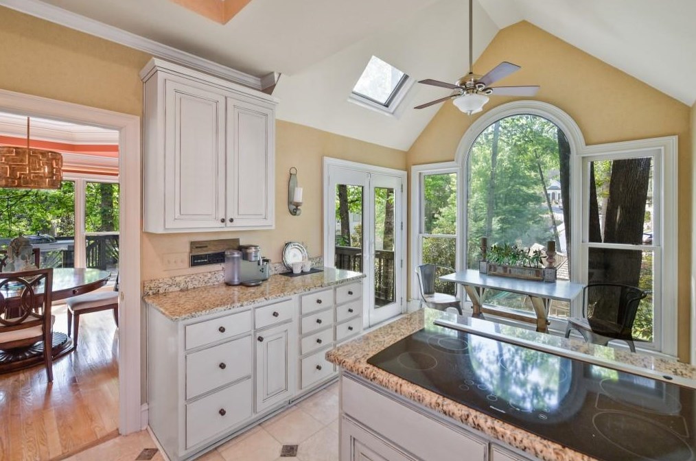 4216 Wieuca Overlook, Atlanta GA  30342-3447 exterior