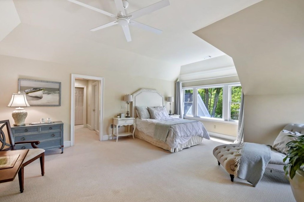 4216 Wieuca Overlook, Atlanta GA  30342-3447 exterior
